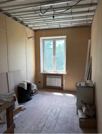 Продам 2-х комнатную ул Депутатская Макеевка