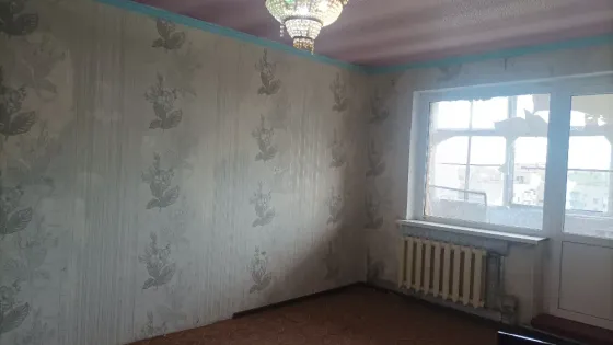 Продам квартиру г. Лутугино Луганск