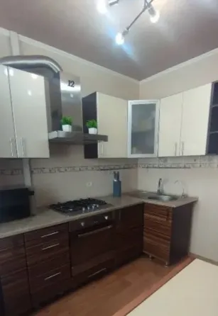 Сдается 1к.кв. в киевском районе донецка, в центре гладковки. вода холодная и горячая идёт по график Донецк