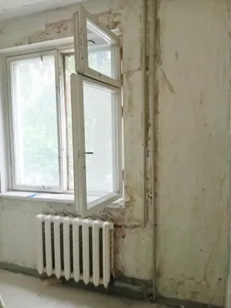 3комн.2эт/9 Калининский р-н Центр Донецк