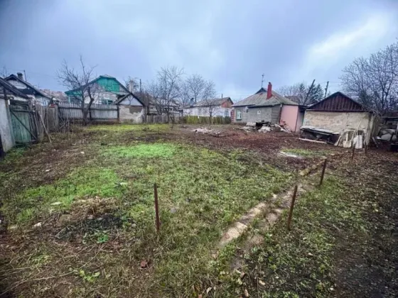 Продается участок,6,5соток.Куйбышевксий р-н,о-р Лукоморье.Цена 3,950млн Донецк