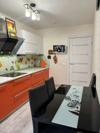 Сдам 2-комн. 46м², Калининский район, улица Овнатаняна, 30 Донецк