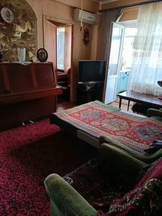 Продается 3-ком. квартира, г. Торез, мкрн.2 Торез