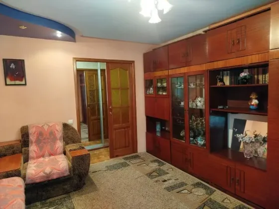 Продам 3ком. кв. в Кировском р-не, на Текстильщике, ул. Терешковой. Донецк