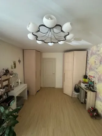 Сдам 3-комнатную квартиру Донецк