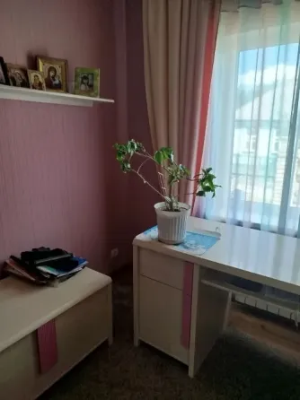 Продам отличный дом в центре Макеевки 100кв м , земли 6 соток Макеевка