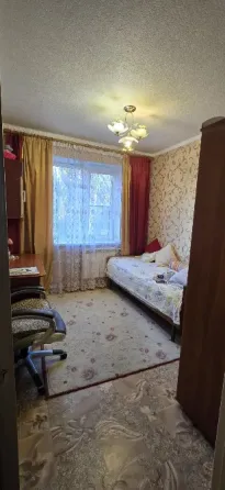Продам 4-комн. квартиру на Зеленом. Макеевка