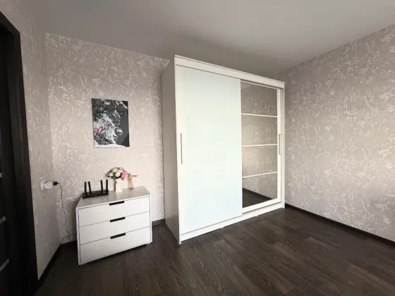 Продам 1-комнатную квартиру в Центре Гвардейки Макеевка