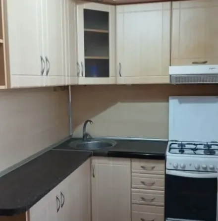 Продам 1-комнатную квартиру в Центре Гвардейки Макеевка