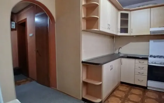 Продам 1-комнатную квартиру в Центре Гвардейки Макеевка