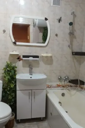 Продам 1-комнатную квартиру в Центре Гвардейки Макеевка