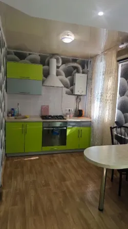 Сдаю квартиру посуточно Макеевка