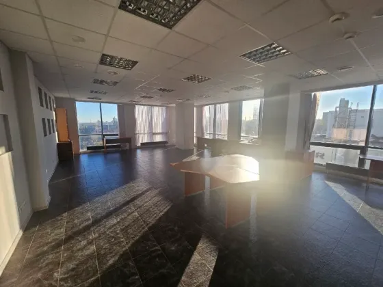 Сдам офис 180м2 в бизнес - центре Центавр - Плаза Донецк