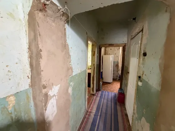 Продам 2-х ком. кв., Автономка, 1/2 эт., 50 м.кв. - Макеевка, ул. Грузская, Зеркальный цех Макеевка