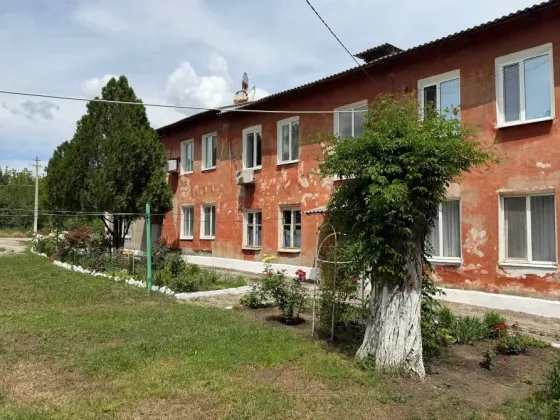 Продам 2-х ком. кв., Автономка, 1/2 эт., 50 м.кв. - Макеевка, ул. Грузская, Зеркальный цех Макеевка