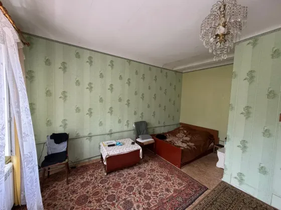 Продам 2-х ком. кв., Автономка, 1/2 эт., 50 м.кв. - Макеевка, ул. Грузская, Зеркальный цех Макеевка