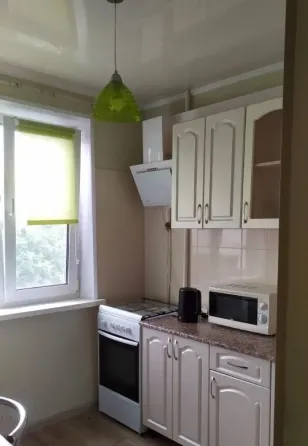 1-к.к. 35м2, 4/5 эт. Мариуполь