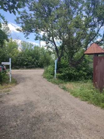 Участок с домом и всеми коммуникациями (стройвариант) Донецк