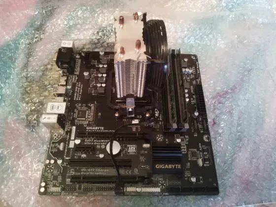Продам новую материнскую плату Gigabyte GA - F2A 68 HM - D3H. Донецк