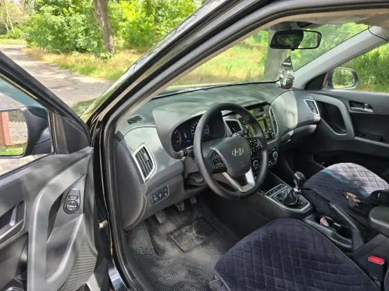 Продам шикарный автомобиль Донецк