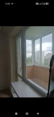 продам 1 к.кв. киевский р. политбойцов 2300 мил р торг. Донецк