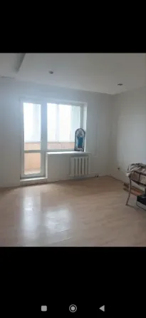 продам 1 к.кв. киевский р. политбойцов 2300 мил р торг. Донецк