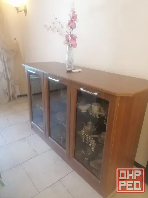 Продам Шкаф в Гостинную Донецк - изображение 1