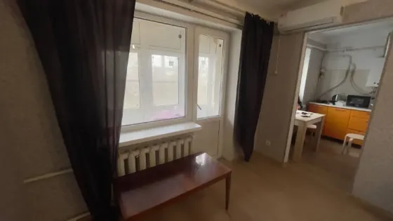Сдам трехкомнатную квартиру в Мариуполе ул.Лунина Мариуполь