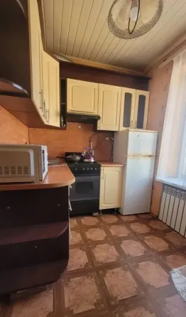 Сдам 3-х комнатную квартиру на Восточном Макеевка