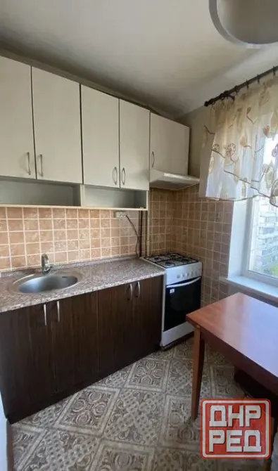 Сдаётся чистая уютная 2комнатная квартира в Пролетарском районе, ул. Раздольная. Донецк - изображение 1