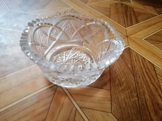 Продам вазочку маленькую богема с браком Донецк