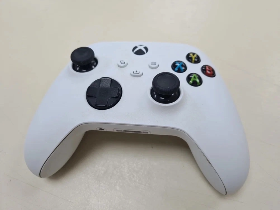 Продам игровую консоль Xbox series S 512 гб Макеевка