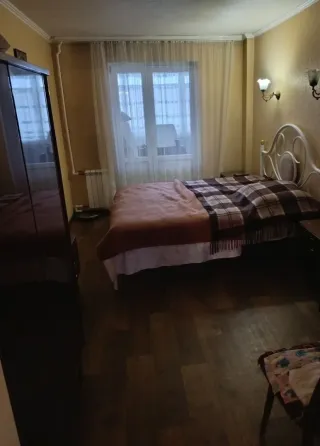 Сдам 3-х комнатную квартиру на Зеленом Макеевка