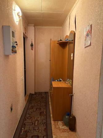 двухкомнатная в центре Петровки.. второй этаж Донецк