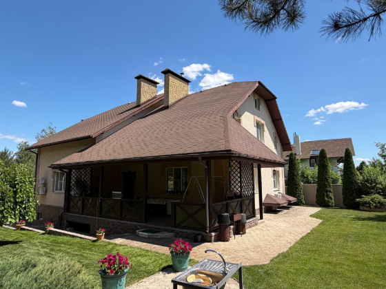 Продажа Коттеджа 450 кВ с Приватизированной Землей в Донецке! Ул. Квиринга Донецк