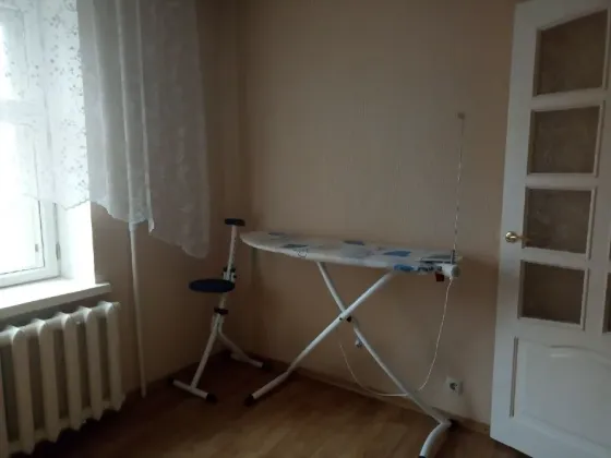 Продам четырёхкомнатную квартиру в Калининском районе. Донецк