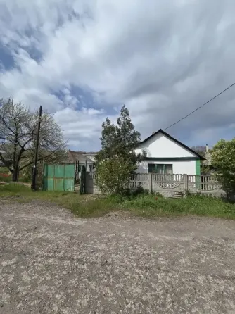 Продается бюджетный 2-комнатный дом Донецк