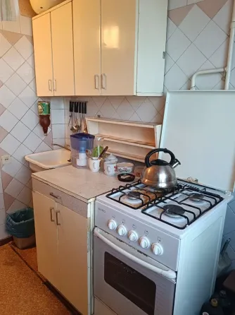 Продам 3х комнатную квартиру в Ленинском районе Донецк