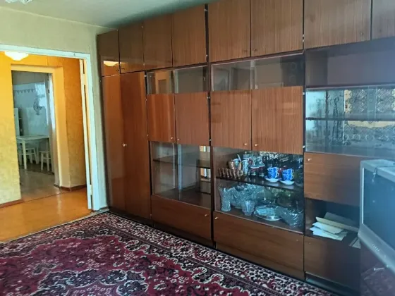 Продам 3х комнатную квартиру в Ленинском районе Донецк