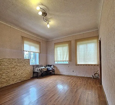 Продам 3ком. дом. Кировский р-н. Ориентир мкр. Абакумова. ост. Соболевского. ул.Светлогорская. Донецк