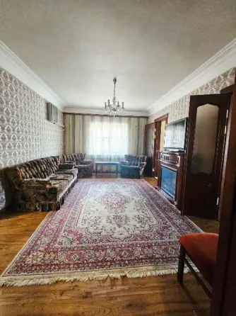 Продам дом 130м2 ул. Одесская район п. Бажанова Макеевка
