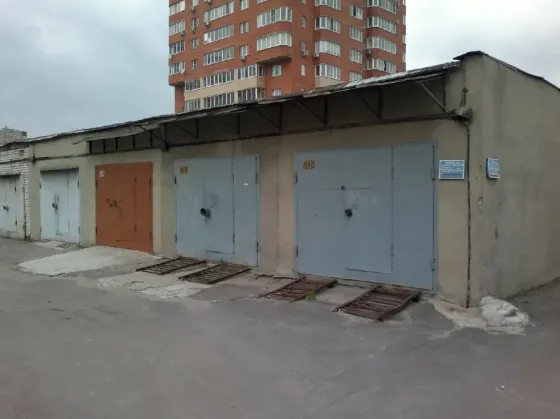 Сдам гараж в центре Макеевки.Плеханова Макеевка