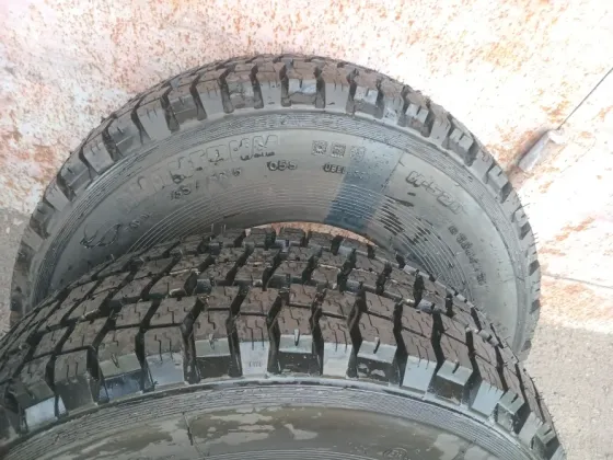 Продаю два новых ската 235 75 15 кама Донецк