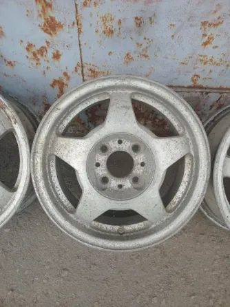 Продаю диски легкосплавные на ваз,р 13 Донецк