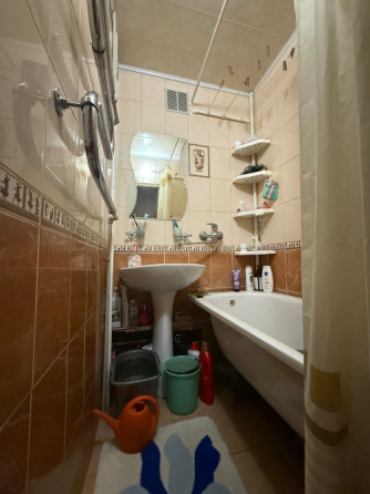 Продам 3 к. квартиру, ориентир Жд вокзал Донецк