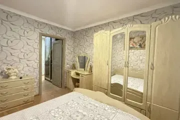 Сдам трёхкомнатную квартиру пр. Нахимова шикарный ремонт Мариуполь