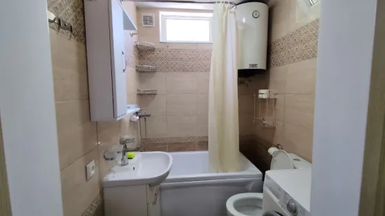 Сдаётся 2-комнатная квартира (47кв.м), Калининский район, улица Разенкова Донецк