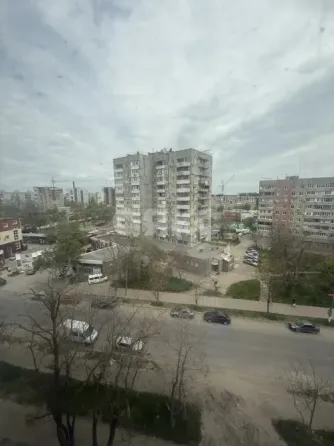 Продаётся 2-комнатная квартира на Левом берегу Мариуполь