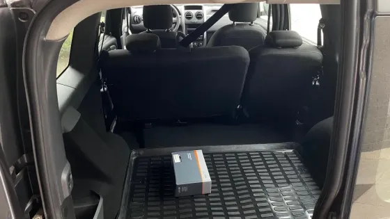 продам новый lada largus. Донецк
