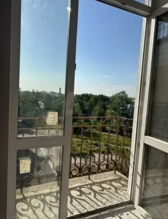 Продаётся 2-х комн.квартира 49,5 кв.м. Мариуполь